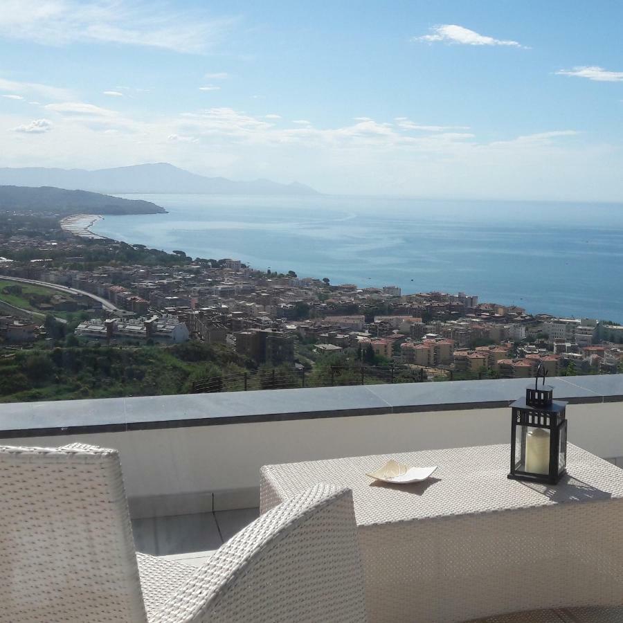 Villa Treglia B&B Formia Exterior photo